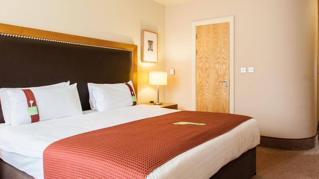 Holiday Inn Dumfries By Ihg Exterior photo